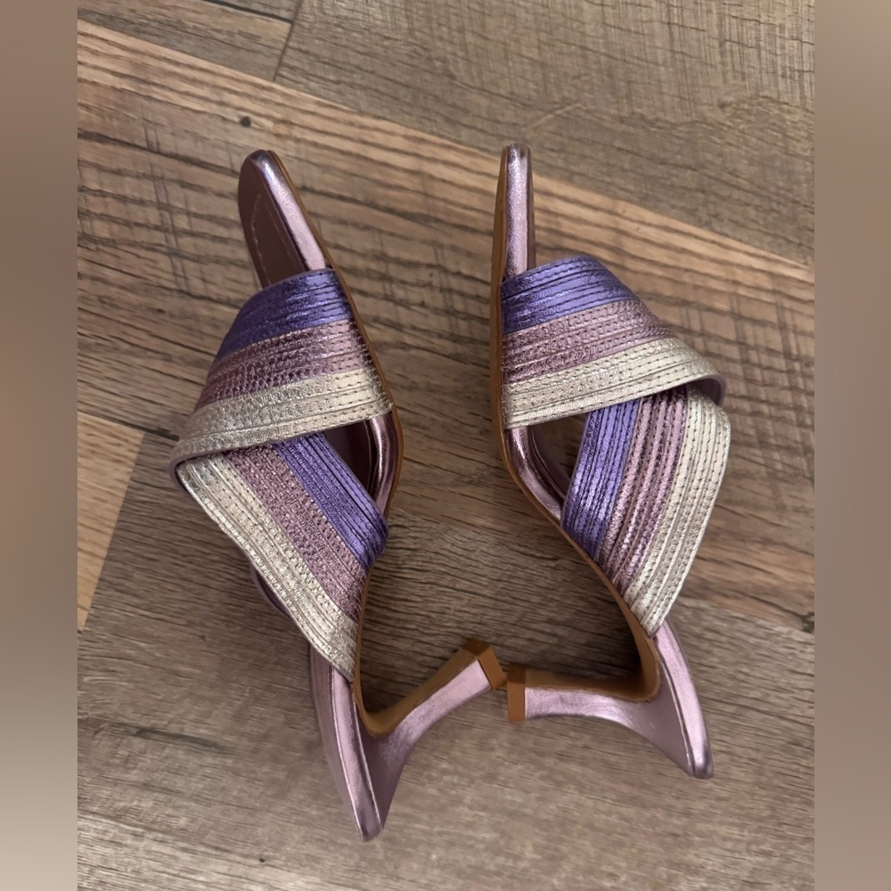 💕SEYCHELLES💕 Fleet Metallic Crisscross Sandal Heels ~ purple lavender New - Picture 4 of 10